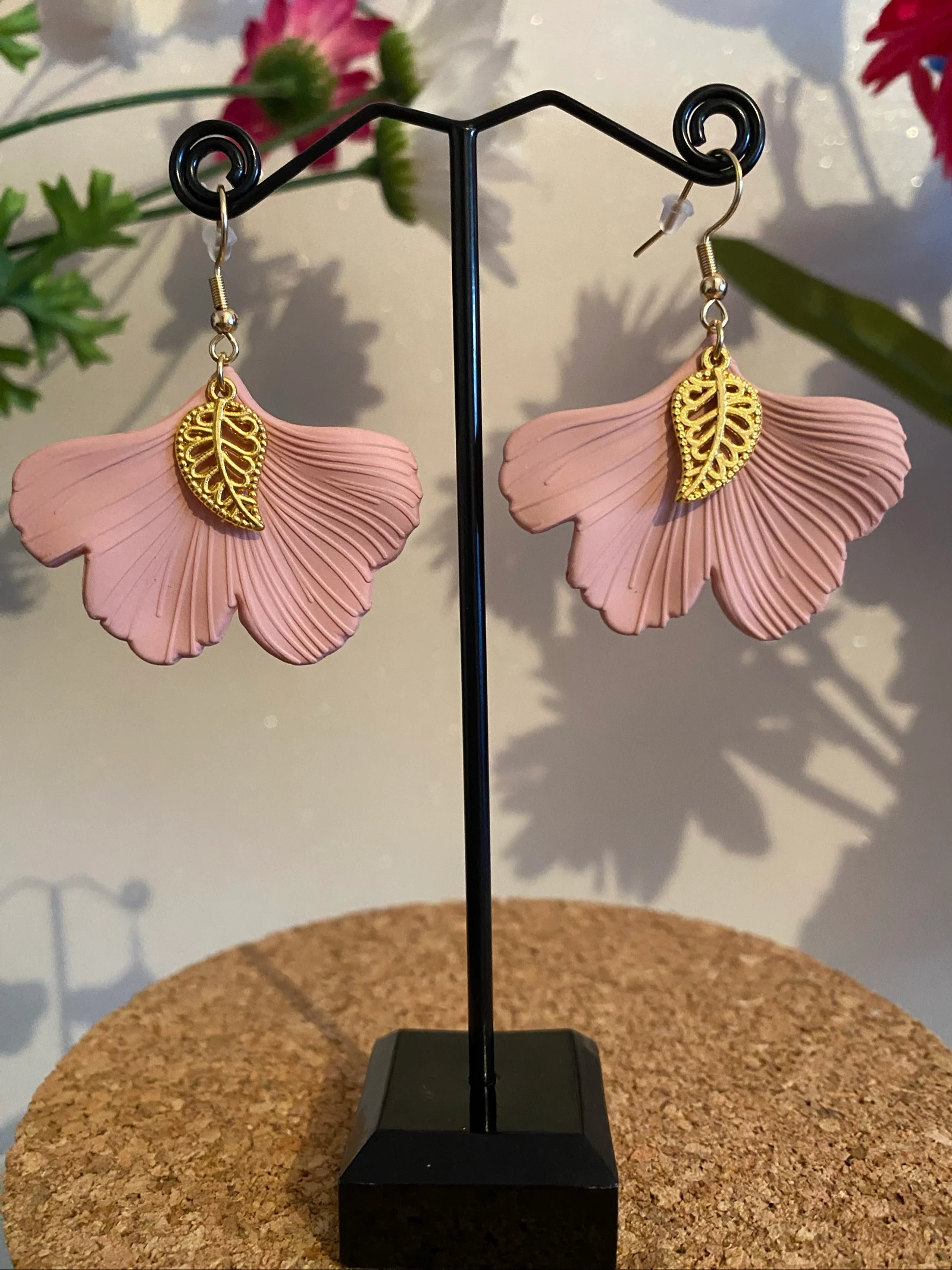 Boucles d’oreilles feuille de gingko rose